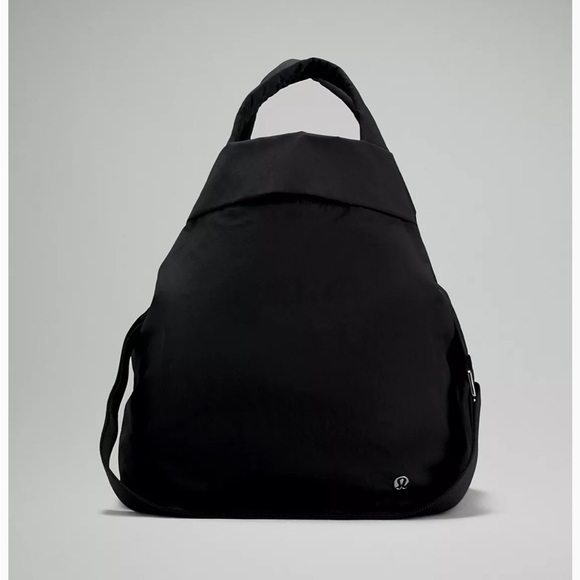 lululemon athletica Handbags - Lululemon On My Level Bag